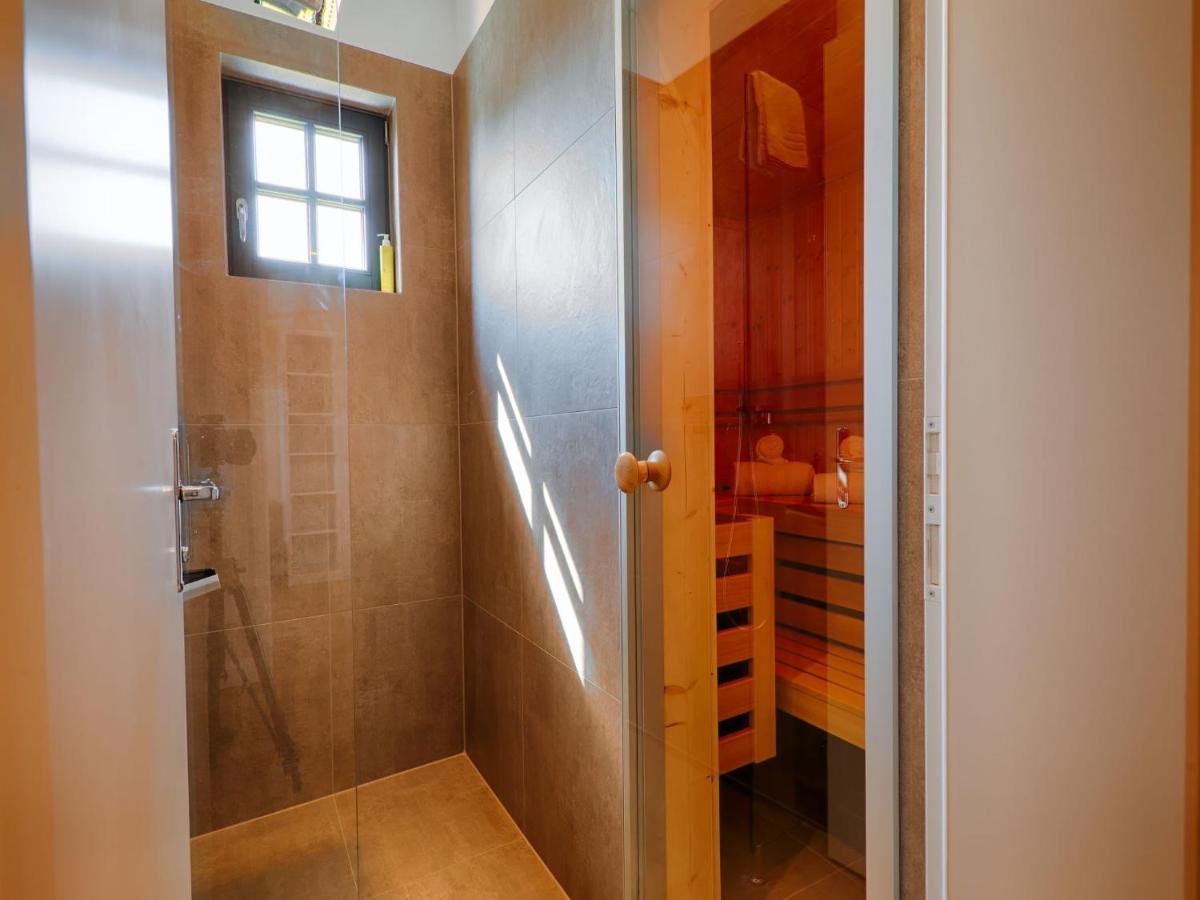 Reetland Am Meer - Luxus Reetdachvilla Mit 3 Schlafzimmern, Sauna Und Kamin F18 درانسكي المظهر الخارجي الصورة